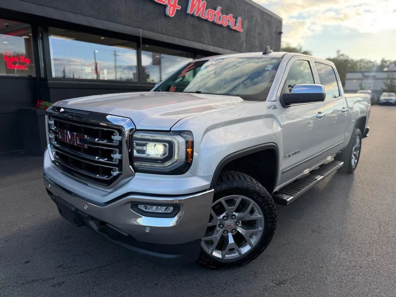 gmc sierra 1500 2018 3GTU2NEC3JG636064 image gmc sierra 1500 2018 3GTU2NEC3JG636064 image